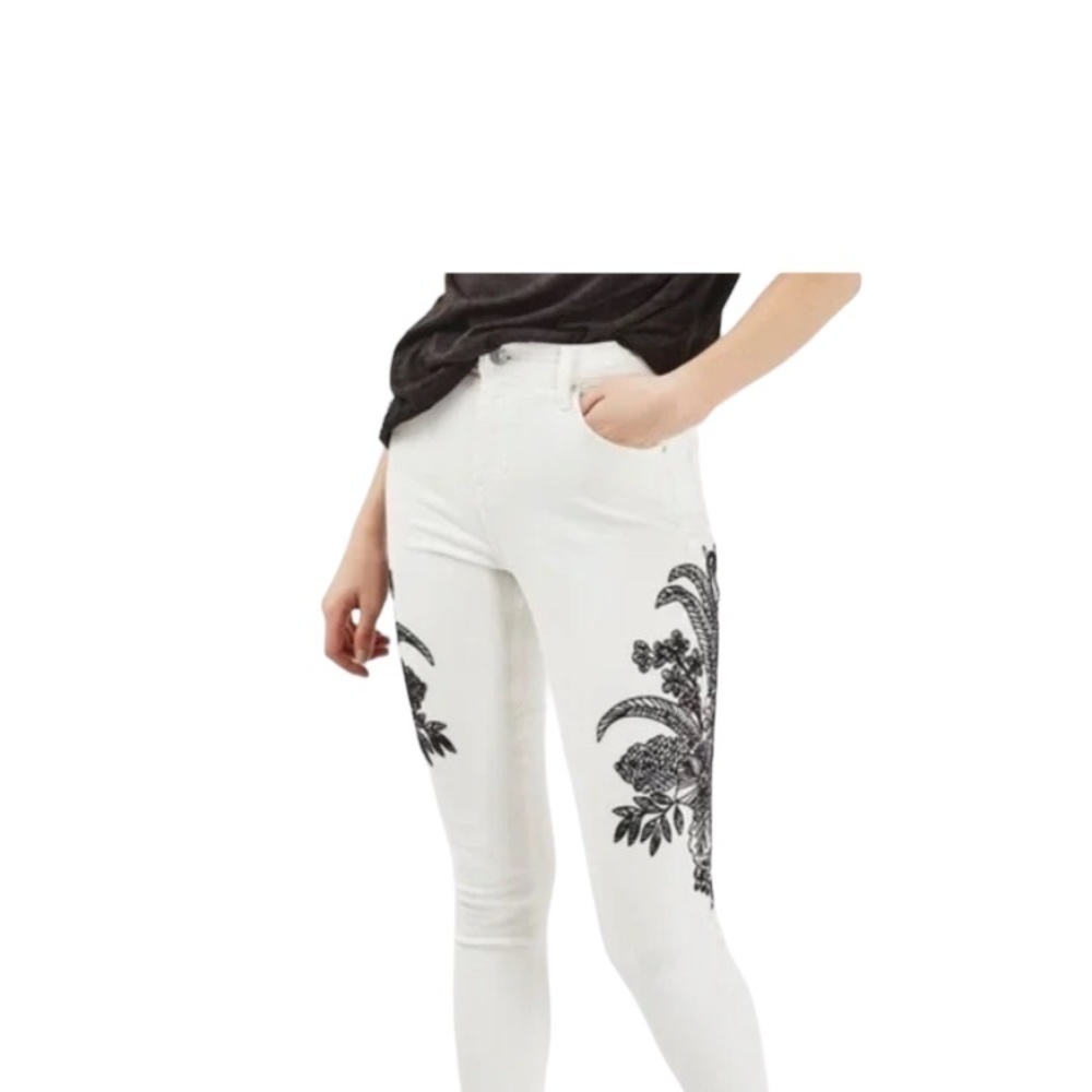 TOPSHOP Jamie White Black Embroidered Frayed Denim Jeans W32 L30